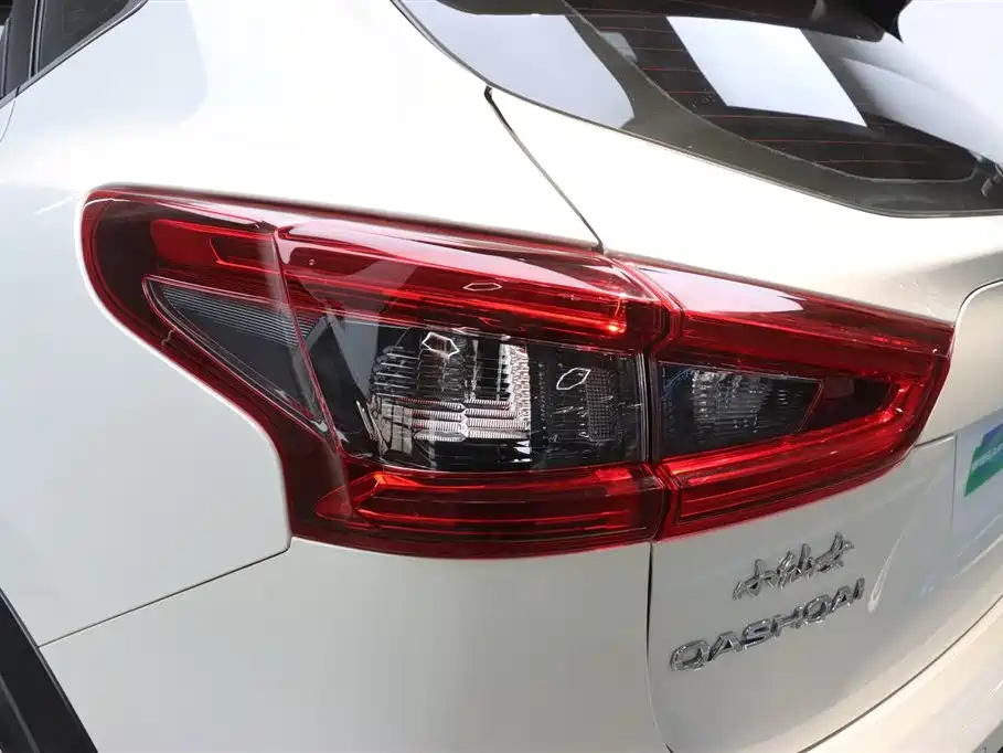 Qashqai 2021 2.0L CVT Deluxe Edition купить на сайте DeffCars