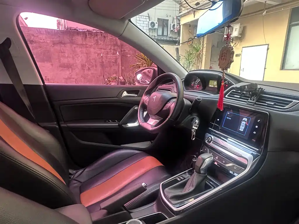 Peugeot 308 2018 1.6L automatic luxury version купить на сайте DeffCars