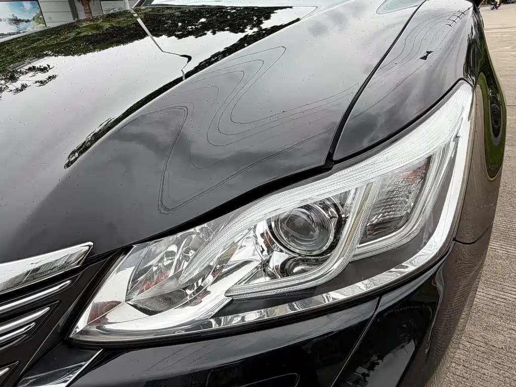 Crown 2017 2.0T Sports Edition купить на сайте DeffCars