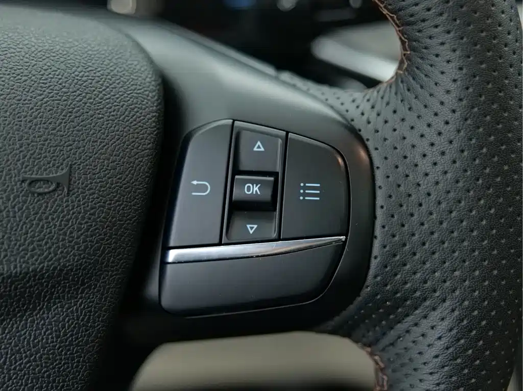 Focus 2021 Sedan EcoBoost 180 Automatic NeochaEDGE купить на сайте DeffCars