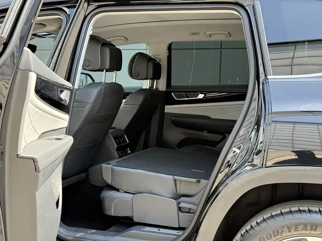 Touron 2024 380TSI four-wheel drive luxury version купить на сайте DeffCars