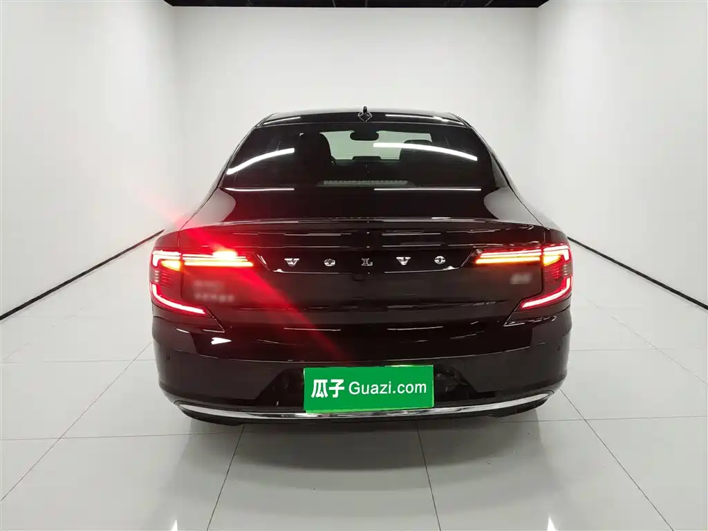 Volvo S90 2023 B5 Zhiyi Luxury Edition купить на сайте DeffCars