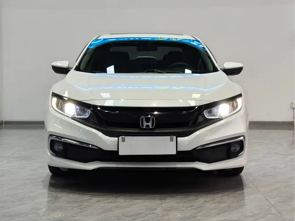 Civic 2019 220TURBO CVT Dynamic Edition National V купить на сайте DeffCars