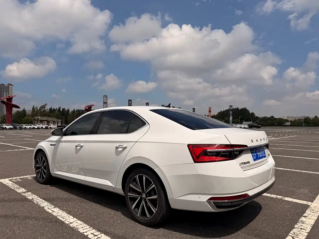 Superb 2024 TSI280 DSG Premium Edition купить на сайте DeffCars