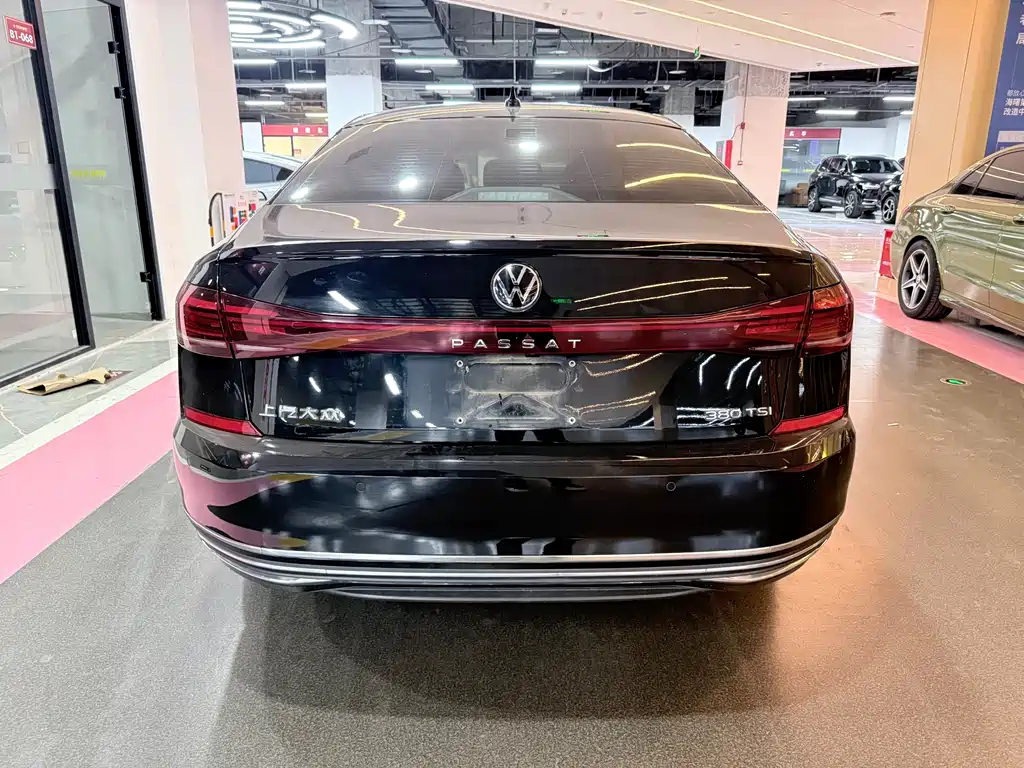 Passat 2022 330TSI Starry Sky Deluxe Edition купить на сайте DeffCars