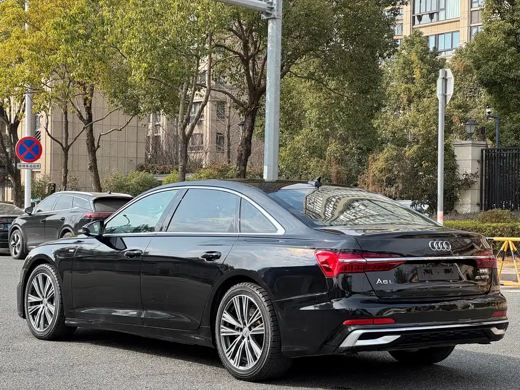 Audi A6L 2024 45 TFSI Premium Dynamic Model купить на сайте DeffCars