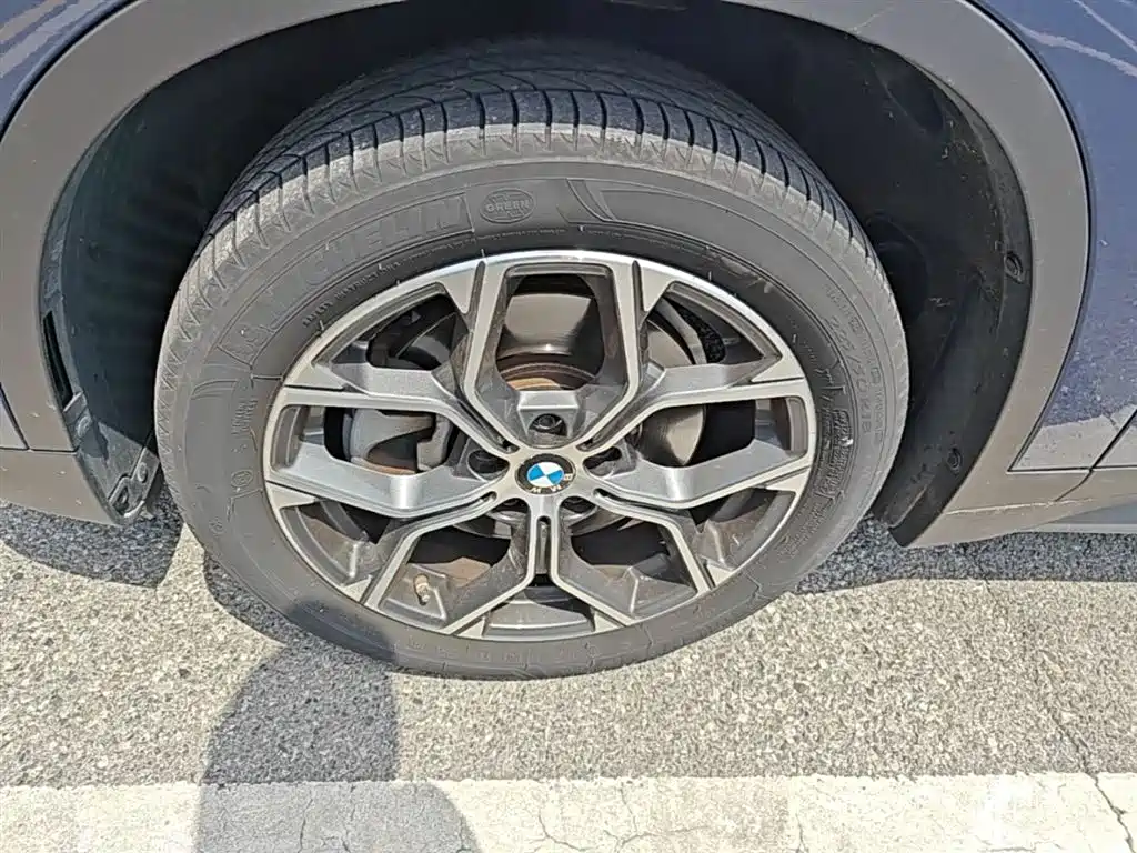 BMW X1 2021 sDrive25Li Leading Model купить на сайте DeffCars
