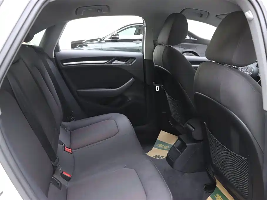 Audi A3 2018 30th Anniversary Limousine 35 TFSI Enterprising купить на сайте DeffCars
