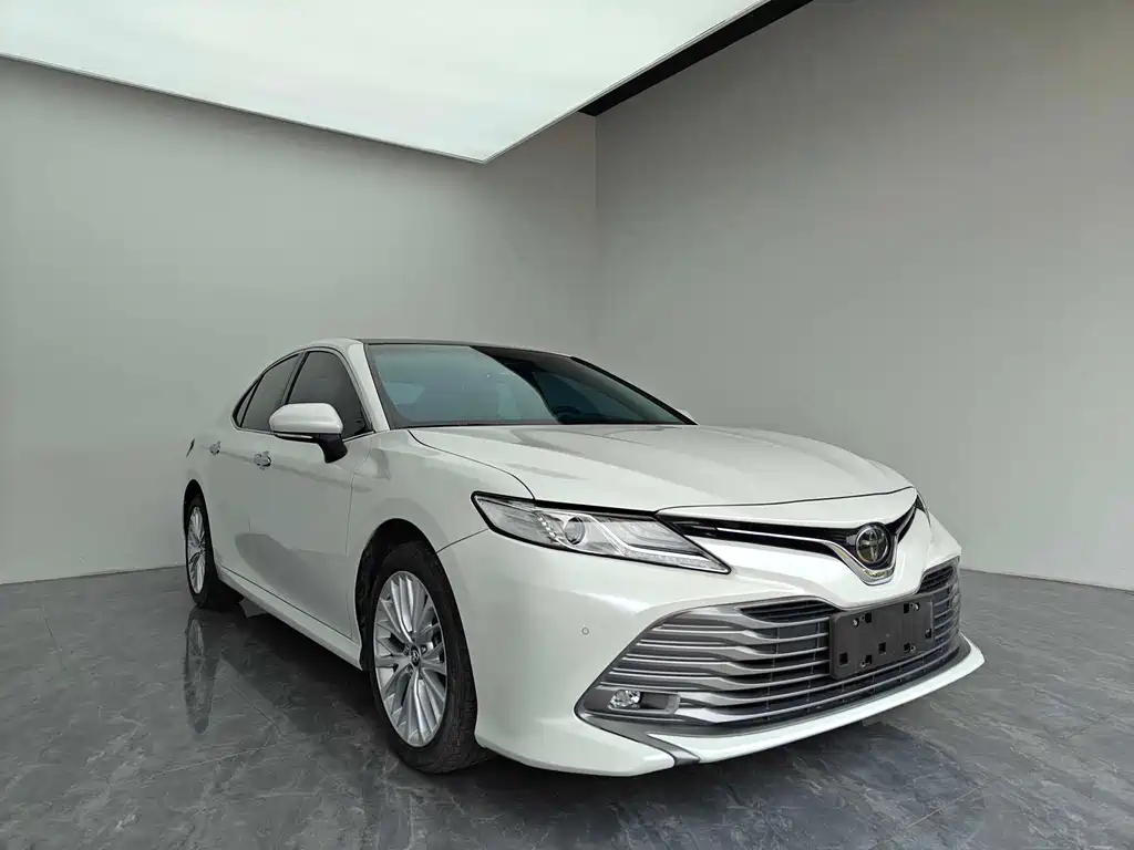 Camry 2019 facelift 2.5G Deluxe Edition купить на сайте DeffCars
