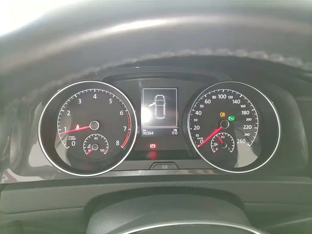 Golf 2019 1.6L automatic comfort model National V купить на сайте DeffCars