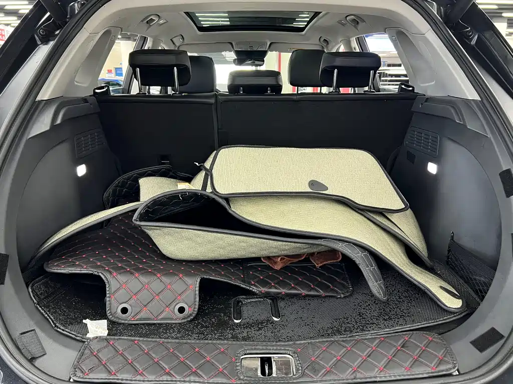 Hongqi HS5 2019 2.0T Zhilian Flagship Edition купить на сайте DeffCars