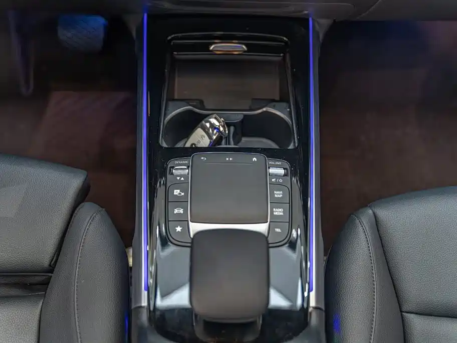 Mercedes-Benz GLB 2022 facelift version 2 GLB 200 fashion model купить на сайте DeffCars