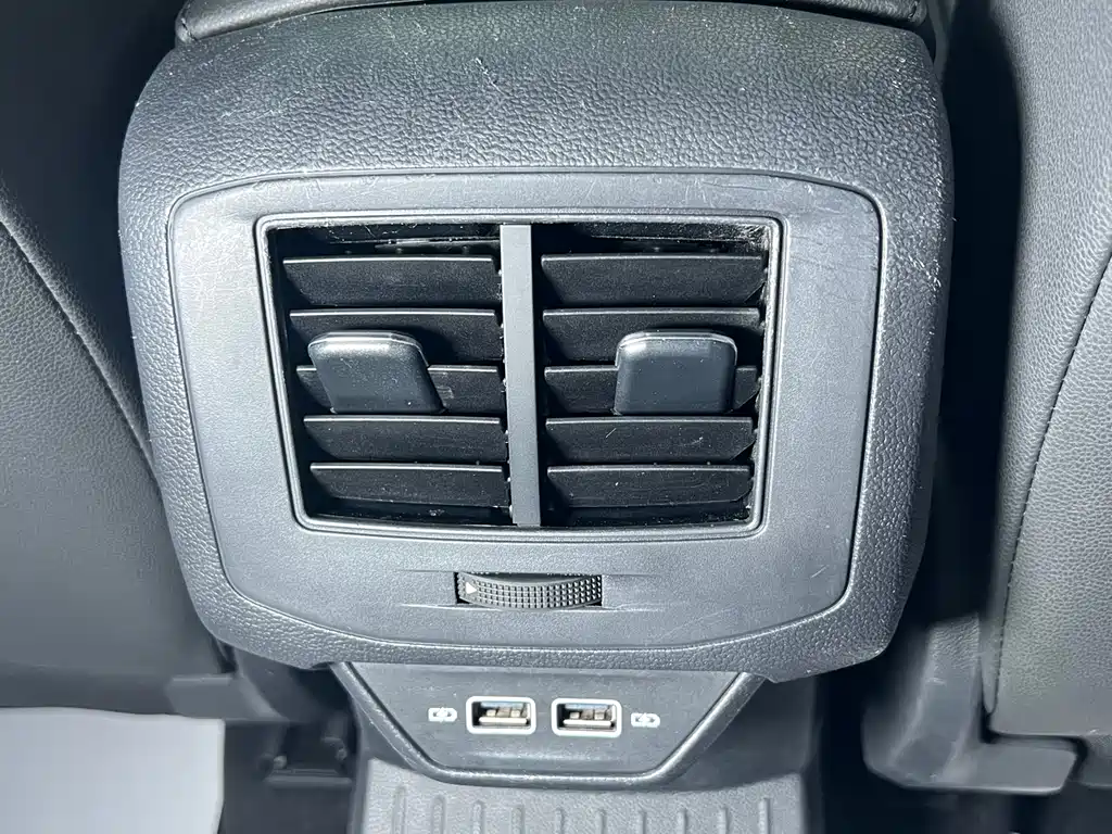 T-ROC 2021 model 280TSI DSG two-wheel drive Comfort Smart Connected Edition купить на сайте DeffCars