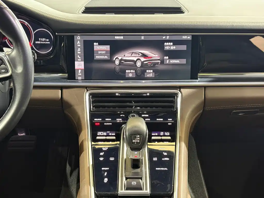 Panamera 2017 Panamera 4 Sport Turismo 3.0T купить на сайте DeffCars