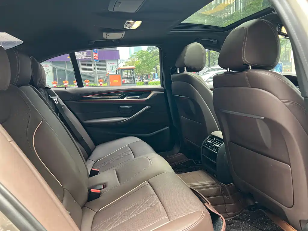 BMW 5 Series 2021 525Li M Sports Package купить на сайте DeffCars