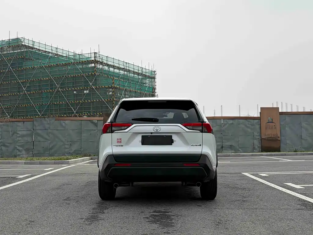 RAV4 Rongfang 2023 2.0L CVT two-wheel drive urban version купить на сайте DeffCars