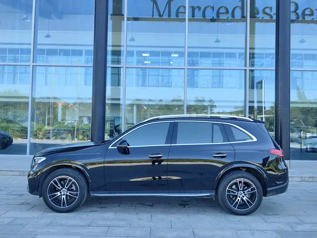 Mercedes-Benz GLC 2025 GLC 260 L 4MATIC luxury model купить на сайте DeffCars