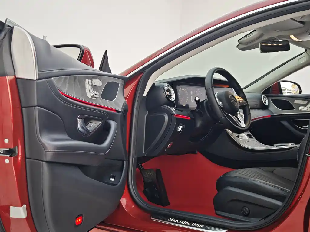 Mercedes-Benz CLS 2018 CLS 300 Dynamic купить на сайте DeffCars