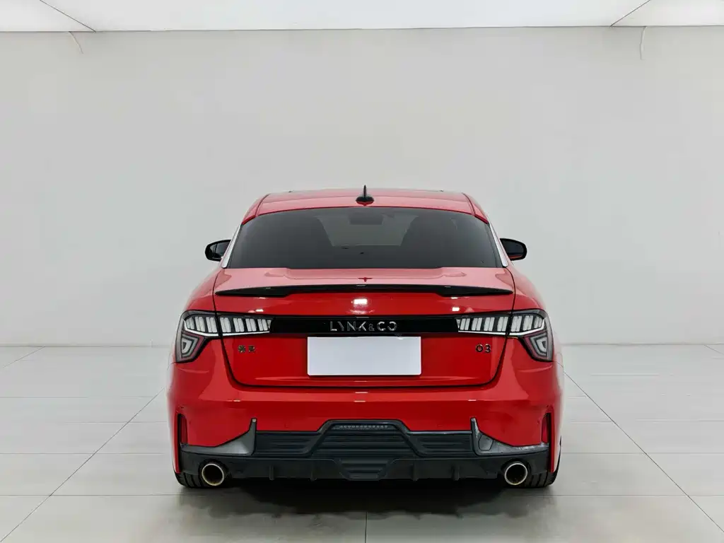 Lynk & Co 03 2021 1.5TD DCT Pro купить на сайте DeffCars