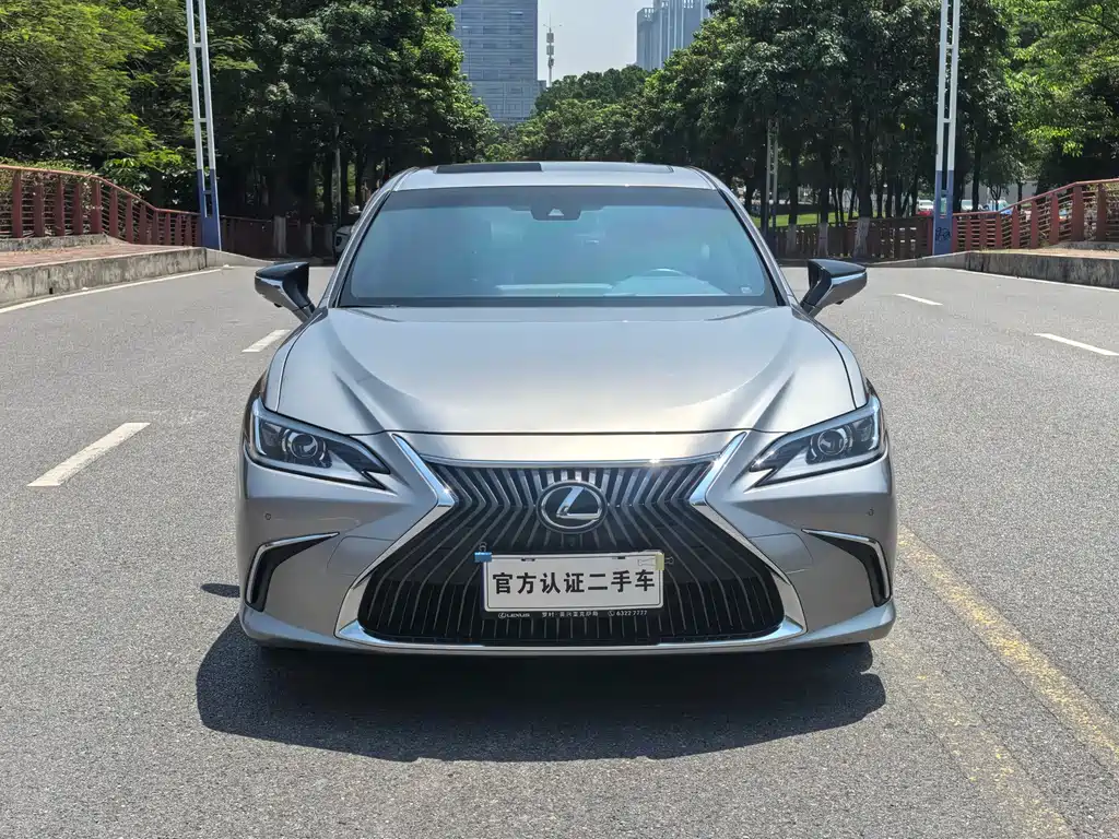 Lexus ES 2018 200 Excellence Edition National V купить на сайте DeffCars