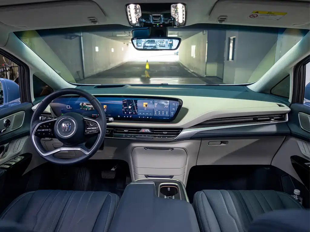 Century 2025 2.0T four-seater private version купить на сайте DeffCars