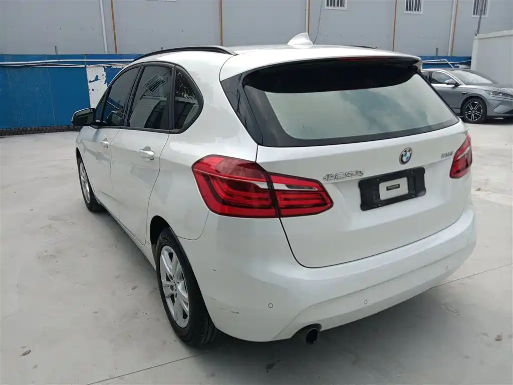 BMW 2 Series Touring 2016 218i Leading Model купить на сайте DeffCars