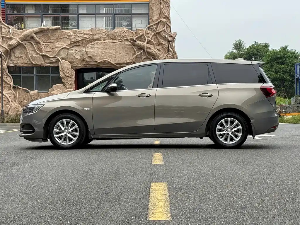 Buick GL6 2019 18T 6-seat elite model National VI купить на сайте DeffCars