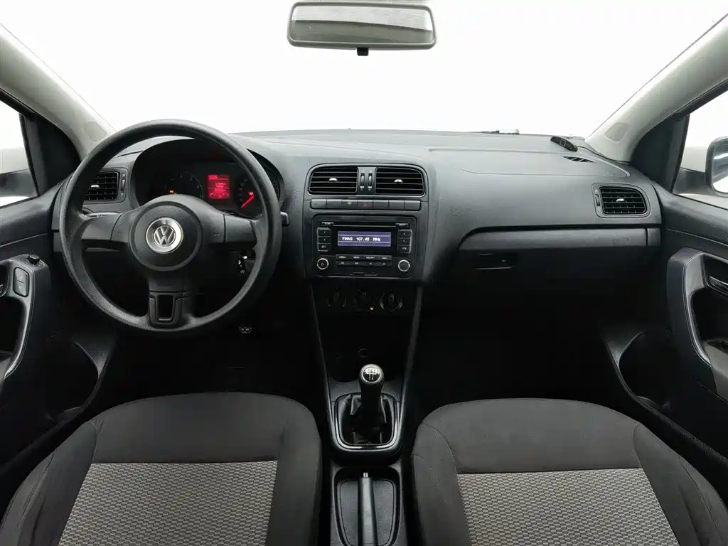 Polo 2013 1.4L manual fashion version купить на сайте DeffCars