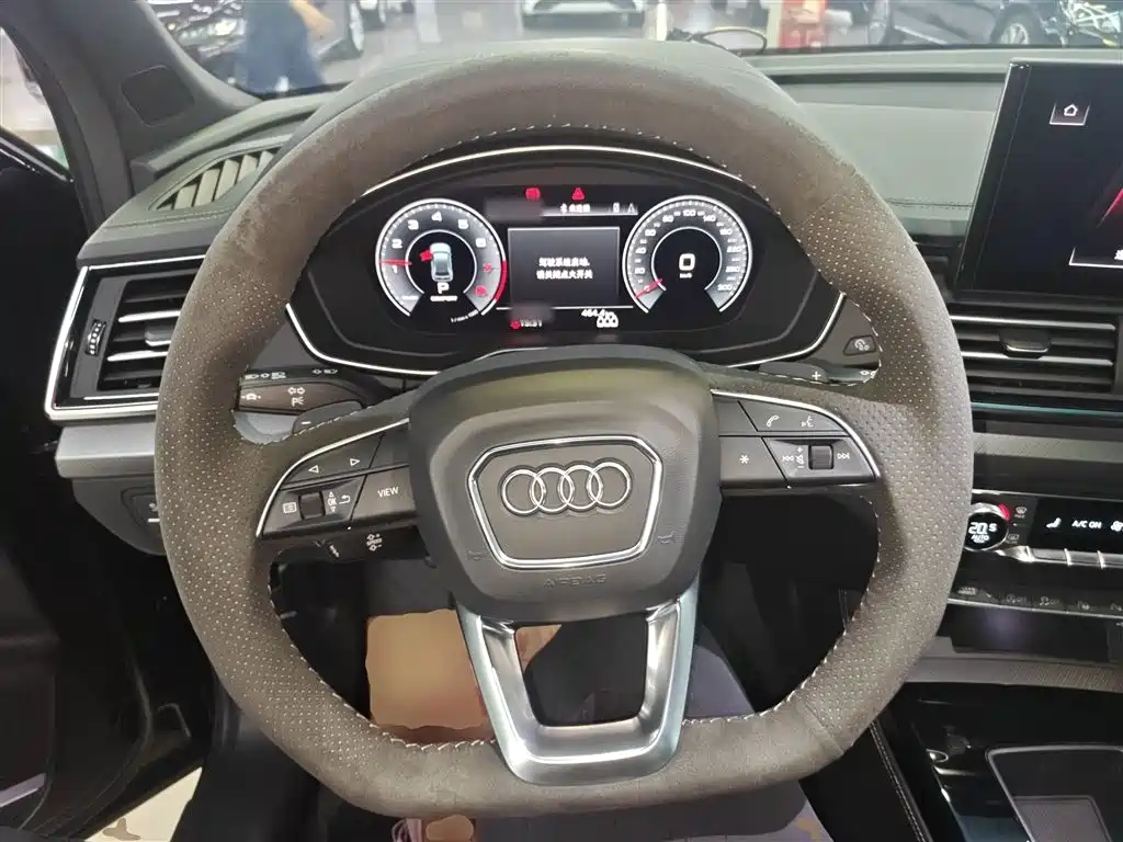 Audi Q5L 2023 45T luxury and dynamic model купить на сайте DeffCars