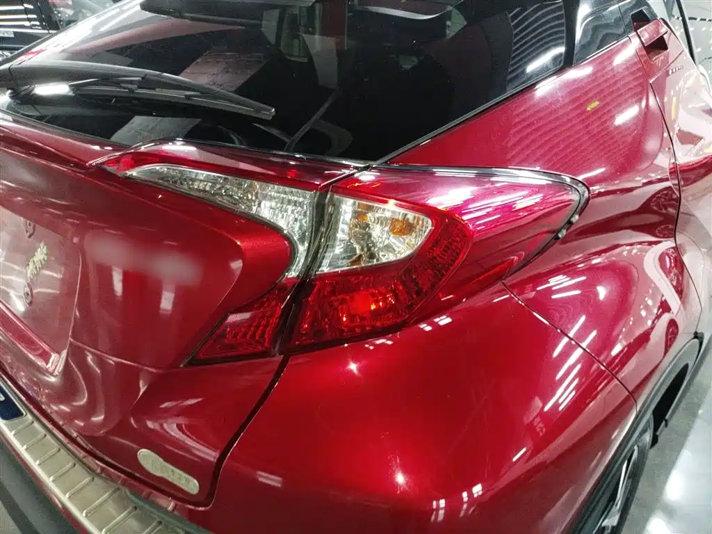 Toyota C-HR 2020 2.0L Leading Edition купить на сайте DeffCars
