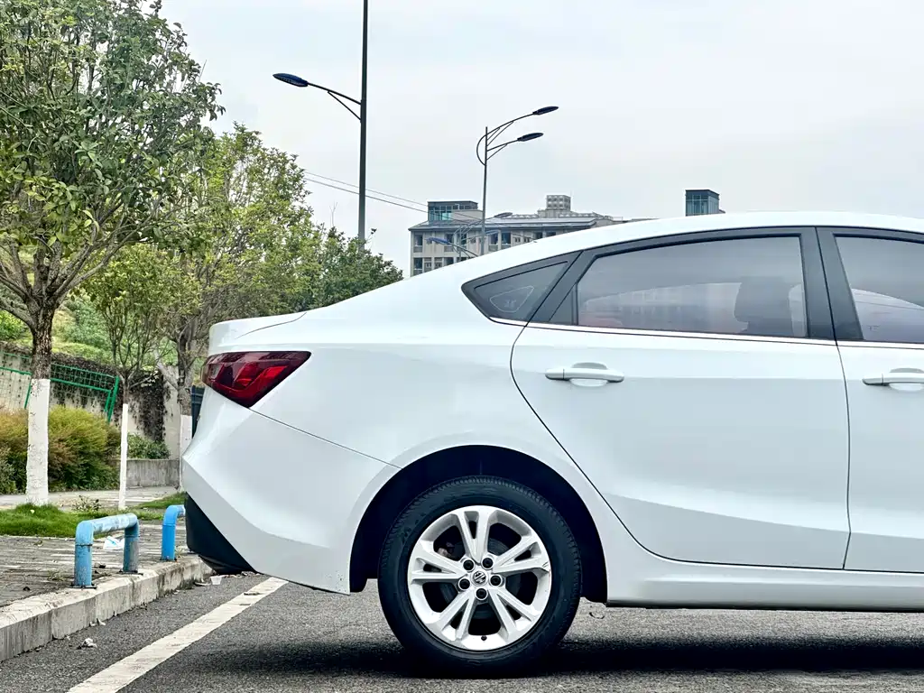 Ruixing 2016 1.5T Automatic Value Deluxe Edition купить на сайте DeffCars