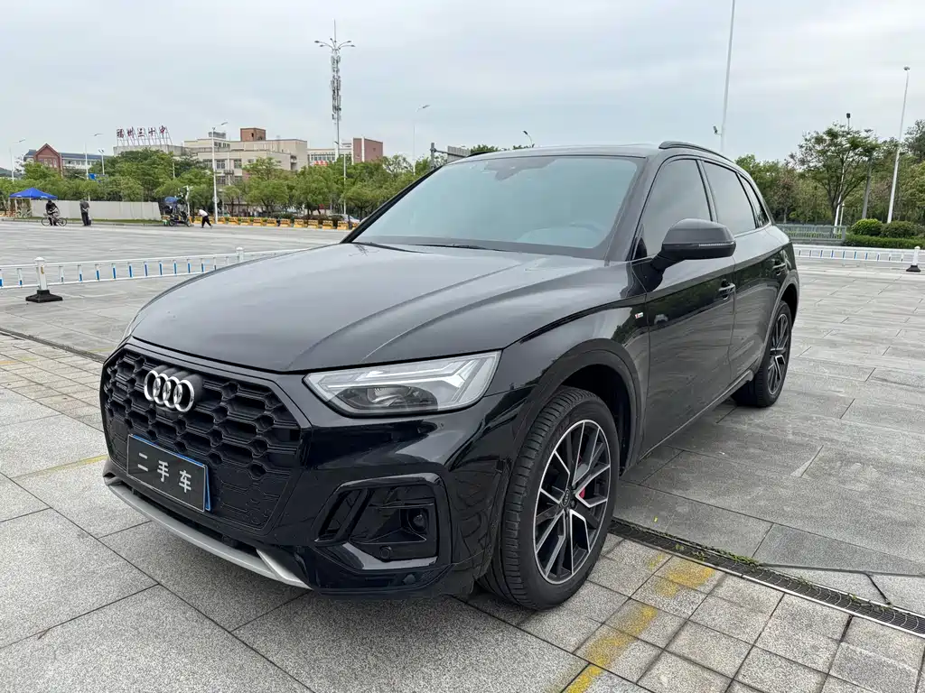 Audi Q5L 2024 45 TFSI luxury and dynamic model купить на сайте DeffCars