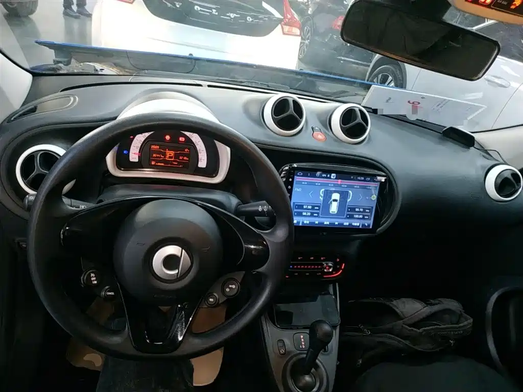 smart forfour 2016 1.0L 52kW smart version купить на сайте DeffCars