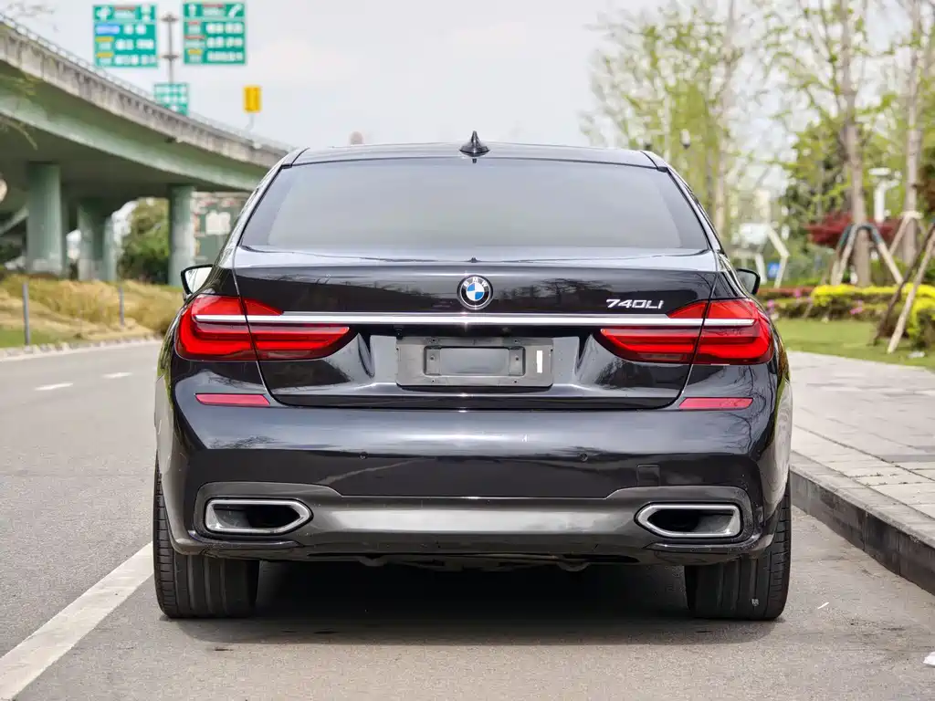 BMW 7 Series 2018 730Li Leading M Sports Package купить на сайте DeffCars