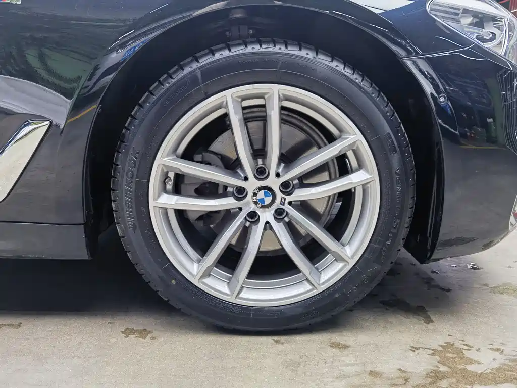 BMW 5 Series 2020 525Li M Sports Package купить на сайте DeffCars