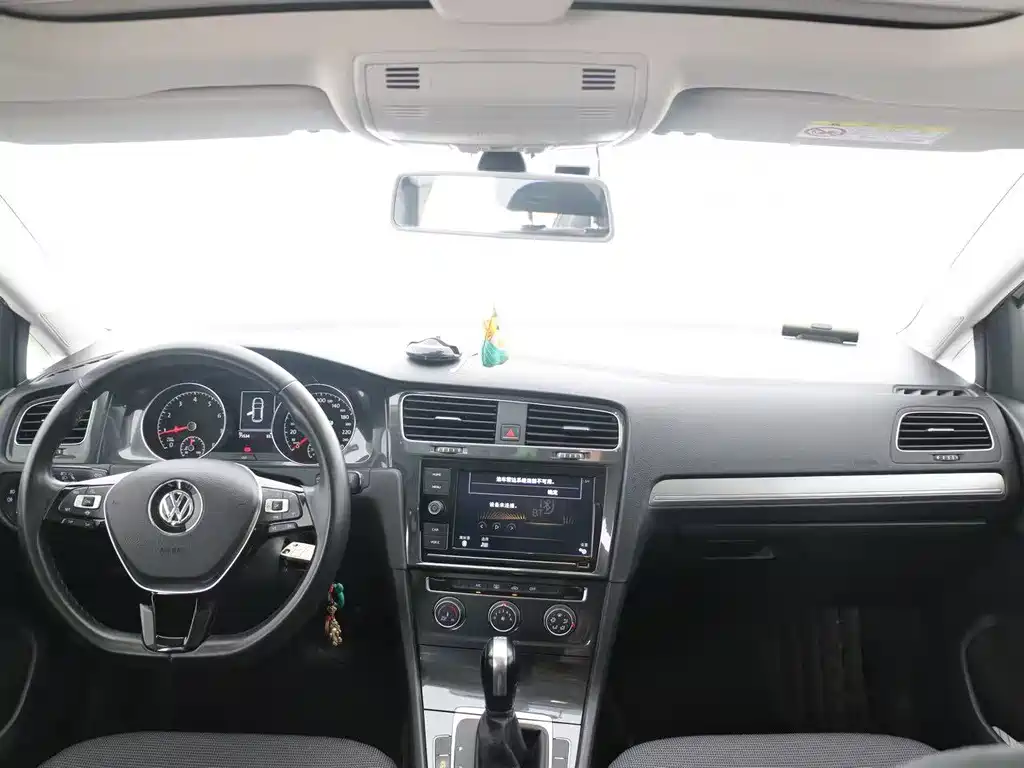 Golf 2019 280TSI DSG comfort model National VI купить на сайте DeffCars