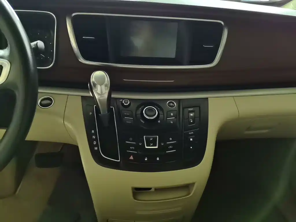 Buick GL8 2018 28T luxury model National VI купить на сайте DeffCars