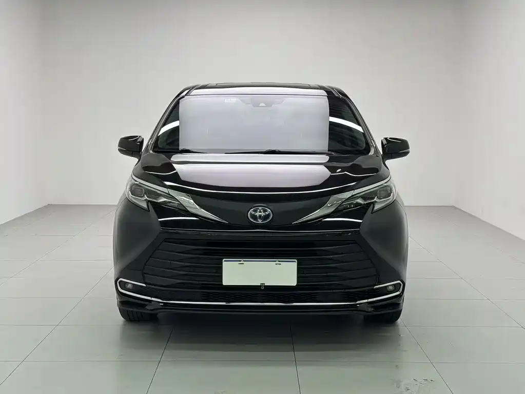 SIENNA 2023 2.5L Hybrid Comfort Edition купить на сайте DeffCars