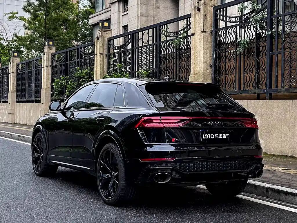 Audi RS Q8 2021 RS Q8 4.0T купить на сайте DeffCars