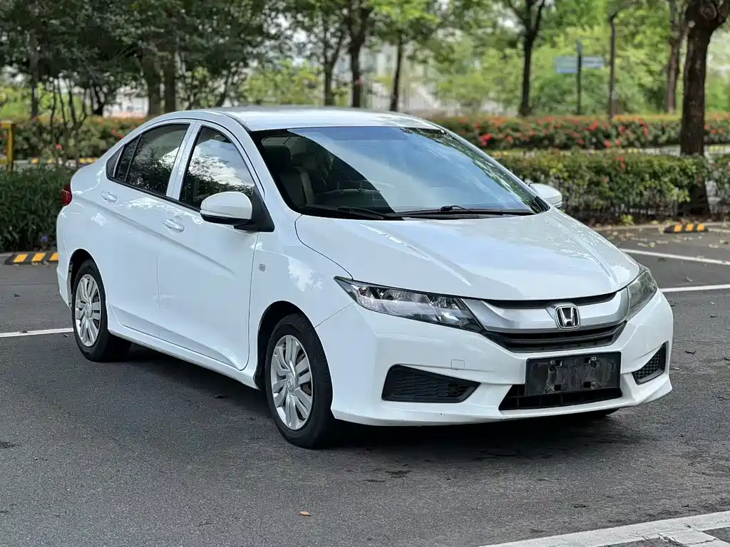 Fengfan 2017 1.5L CVT Comfort Edition купить на сайте DeffCars