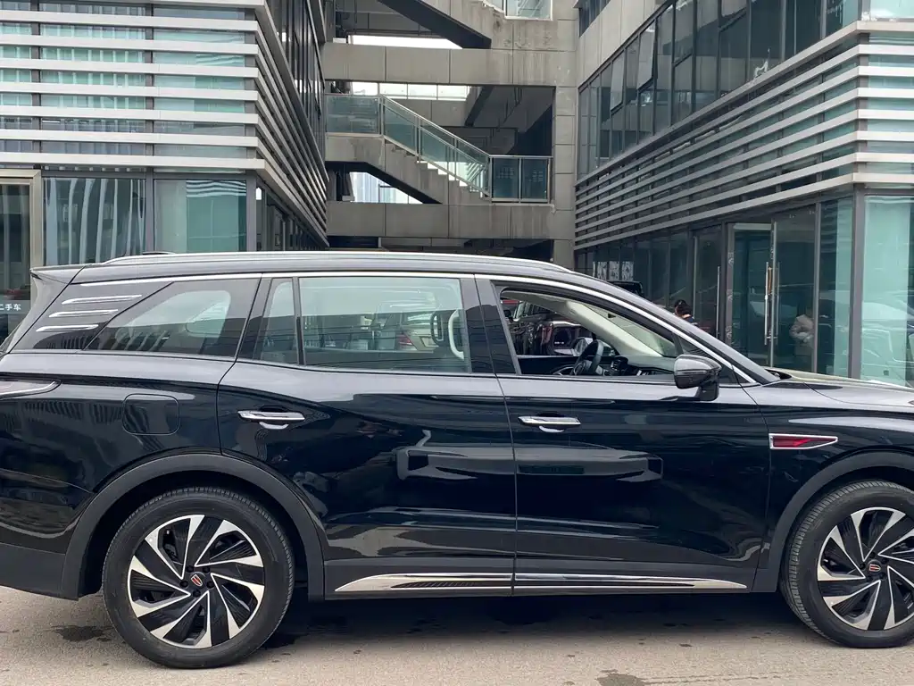 Hongqi HS7 PHEV 2024 2.0T PHEV four-wheel drive Qichang version 6 seats купить на сайте DeffCars