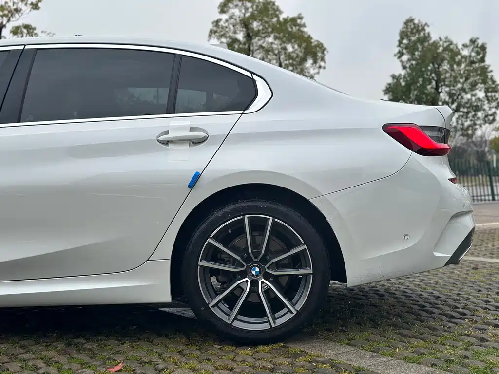 BMW 3 Series 2022 325Li M Sports Package купить на сайте DeffCars