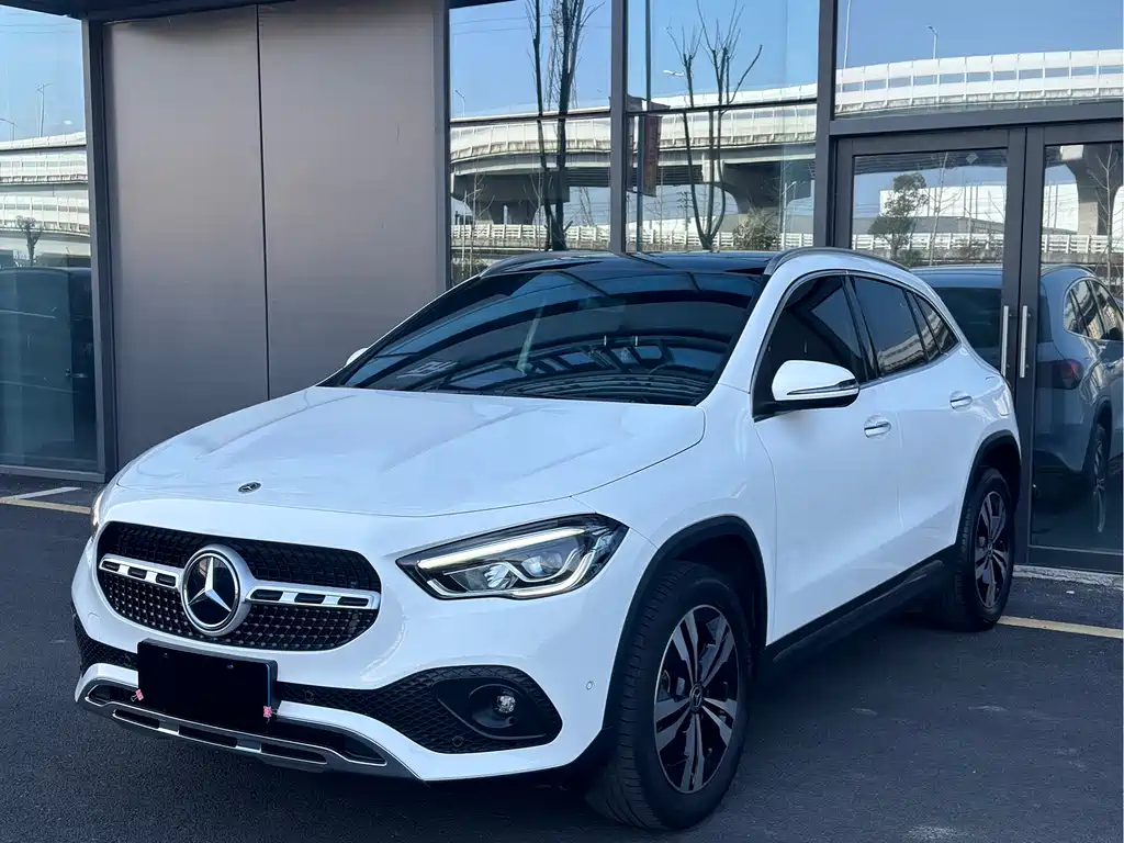 Mercedes-Benz GLA 2020 GLA 200 купить на сайте DeffCars