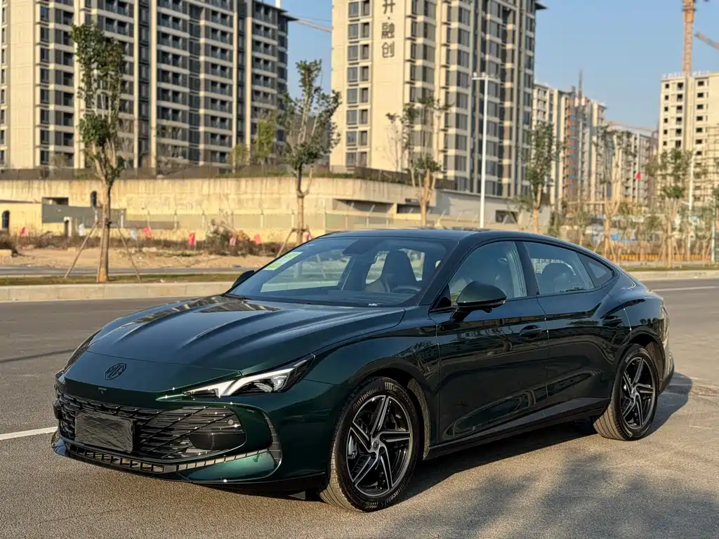 MG7 2025 1.5T 300 DCT Deluxe Edition купить на сайте DeffCars