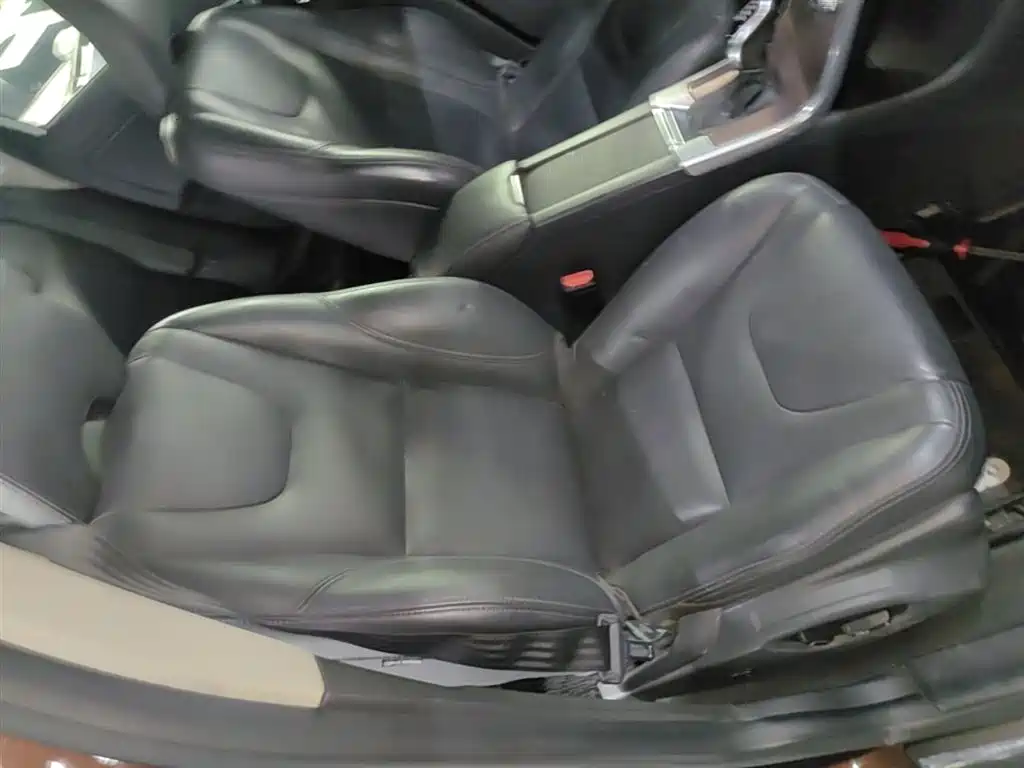 Volvo XC60 2017 T5 Zhijin upgraded version купить на сайте DeffCars
