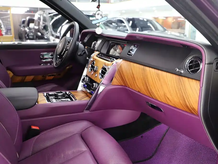 Cullinan 2018 four-seat version купить на сайте DeffCars