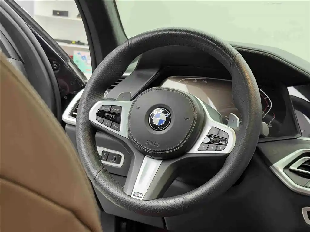 BMW X7 2021 xDrive40i Exclusive M Sports Package купить на сайте DeffCars