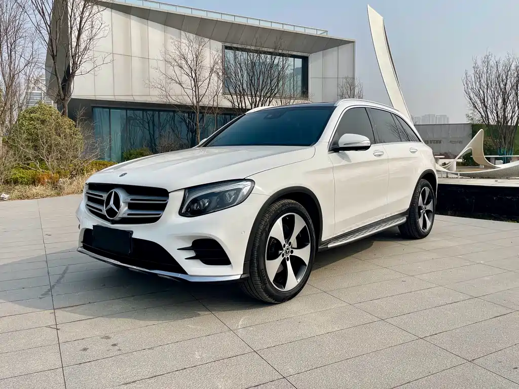 Mercedes-Benz GLC 2018 GLC 300 4MATIC Dynamic купить на сайте DeffCars