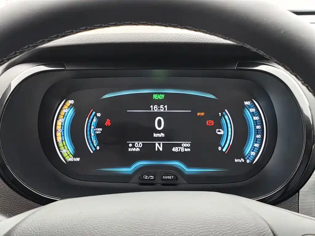 Little Ant 2024 Youth Edition 251km Love Edition 23.99kWh купить на сайте DeffCars