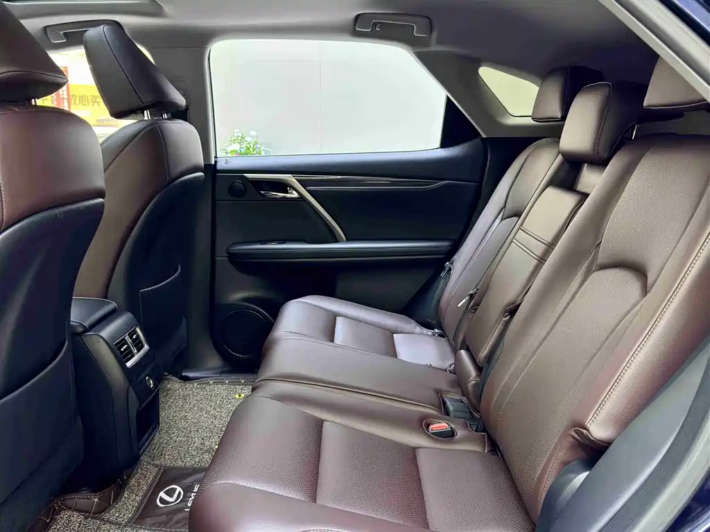 Lexus RX 2016 300 2WD Elite Edition National V купить на сайте DeffCars